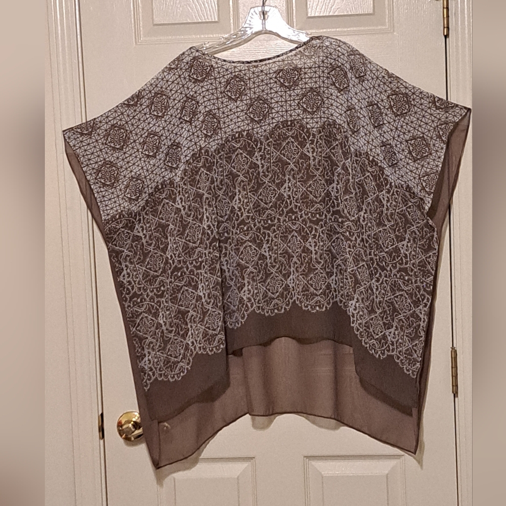 Chic And Sheer Women's Brown and White Poncho